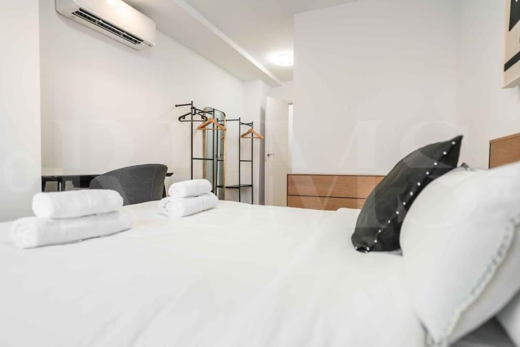 Bright And Modern Apartment By Rems Malaga Ngoại thất bức ảnh